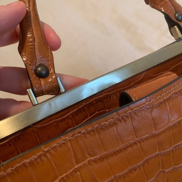 Brown Italian leather structured purse - Picture 10 of 14